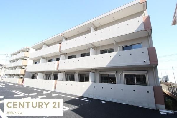 Dear Nest�֊� �O�ώʐ^